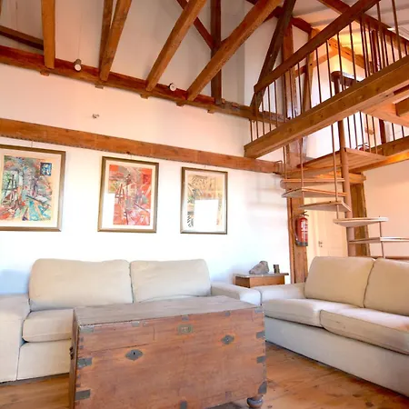 Historical Center - Tagus View Lisbona